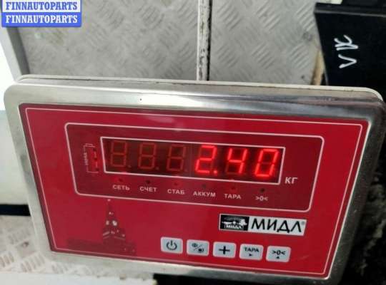 купить Обшивка двери передней левой (дверная карта) на Ford Focus I (1998-2005)