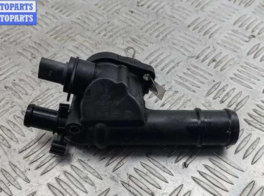 купить Фланец (тройник) системы охлаждения на Volkswagen Passat B6