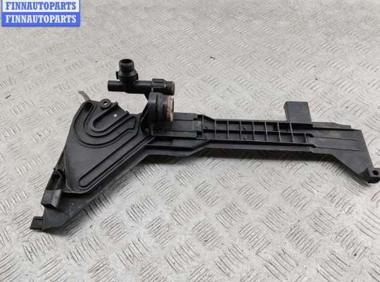 купить Кронштейн радиатора на BMW 3 E46 (1998-2006)