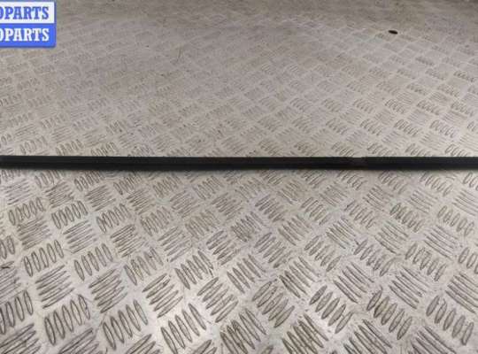 купить Молдинг стекла двери задней левой наружный на BMW 3 E46 (1998-2006)