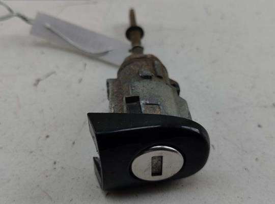 купить Личинка замка на Volkswagen Passat B5+ (GP)