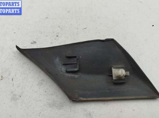 купить Молдинг крыла заднего левого на Volkswagen Passat B4