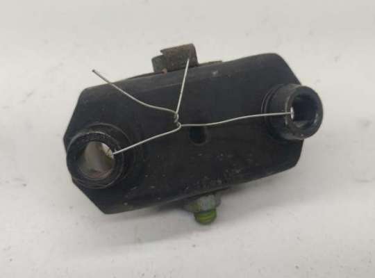 купить Кронштейн крепления на Audi A6 C4 (1994-1997)