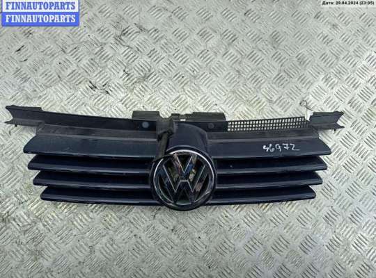 Решетка радиатора на Volkswagen Bora (1J2)
