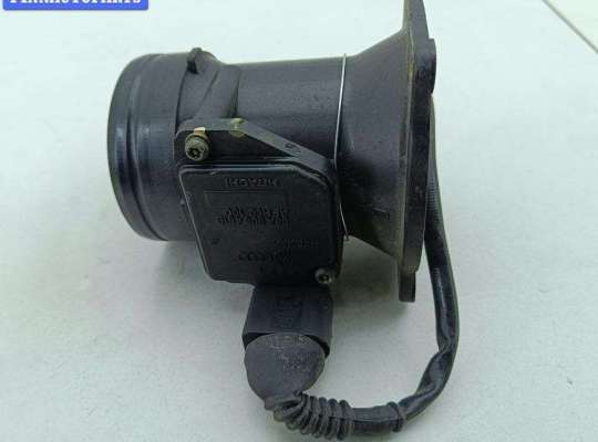 купить Расходомер (измеритель потока воздуха) на Volkswagen Passat B5+ (GP)