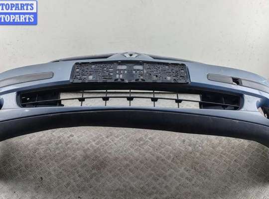 Бампер передний на Renault Laguna II