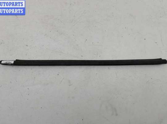 купить Молдинг стекла двери передней левой наружный на Mercedes C-Class W202 (1993-2000)