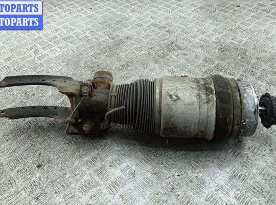 купить Стойка подвески передняя правая на Volkswagen Touareg