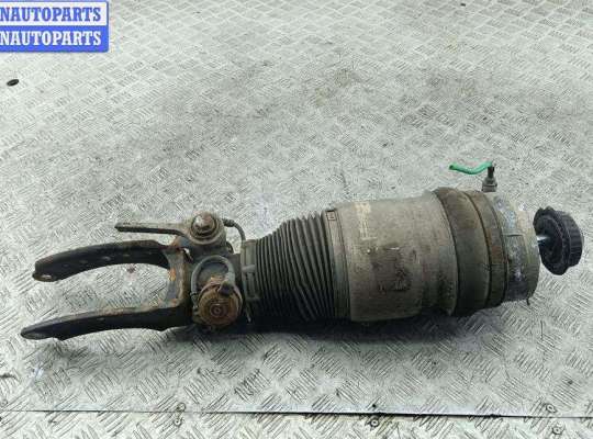 купить Стойка подвески передняя правая на Volkswagen Touareg