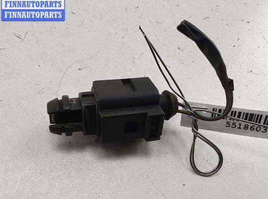 купить Датчик температуры на Volkswagen Passat B6