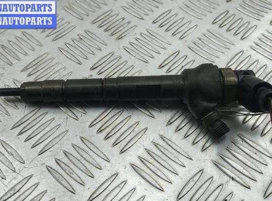 купить Форсунка топливная на Volkswagen Passat B7