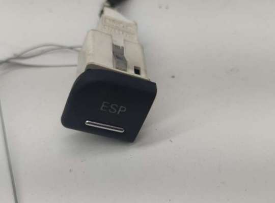 купить Кнопки управления прочие (включатель) на Audi A4 B7 (2004-2008)