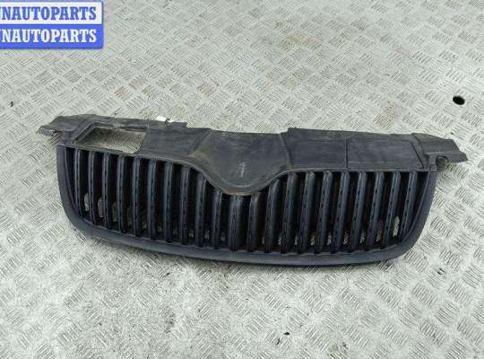 купить Решетка радиатора на Skoda Fabia mk2 (5J)