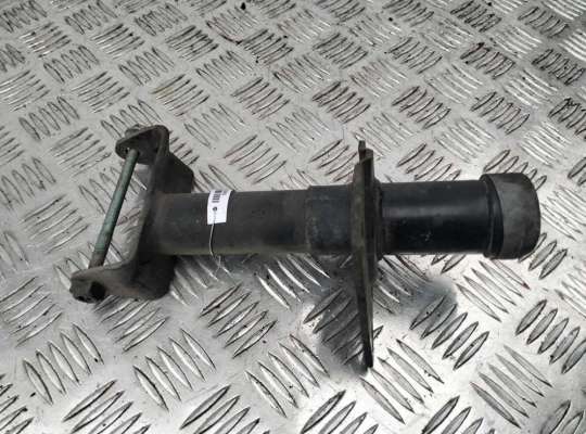 Кронштейн крепления VG2627411 на Volkswagen Passat B5