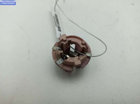 купить Патрон лампы фонаря на Mercedes S-Class W220 (1998-2005)