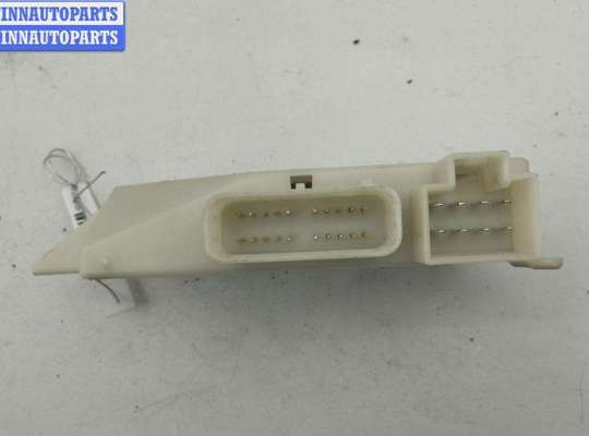 купить Блок управления двери задней правой на Chrysler Voyager (2001-2007)