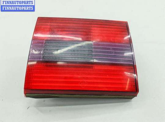 Фонарь крышки багажника левый VG2718043 на Volkswagen Passat B4