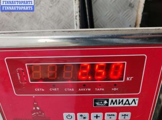 купить Обшивка двери передней правой (дверная карта) на Ford Mondeo III (2000-2007)