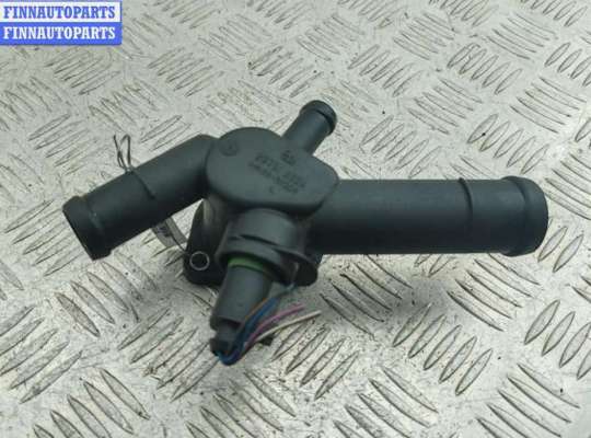 купить Фланец (тройник) системы охлаждения на Volkswagen Bora