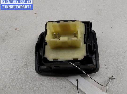 купить Кнопка стеклоподъемника переднего левого на Dacia (Renault) Sandero II (2012-2020)