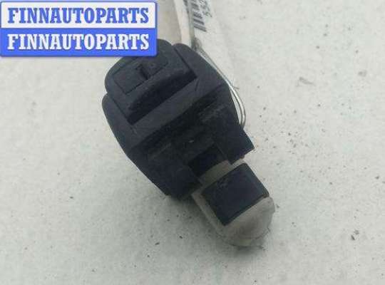 купить Форсунка омывателя на Skoda Octavia mk2 (A5 1Z) 2004-2013