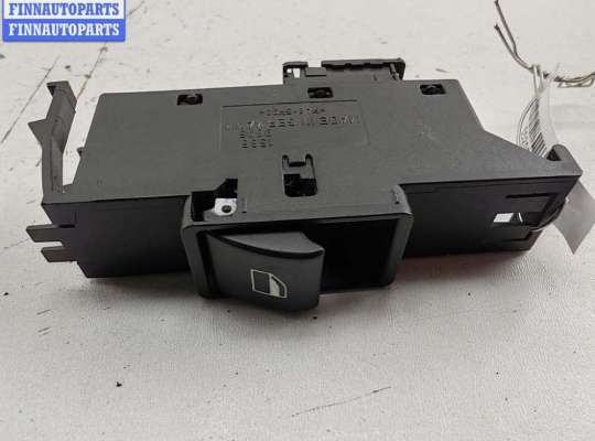 купить Кнопка стеклоподъемника переднего правого на BMW 3 E46 (1998-2006)