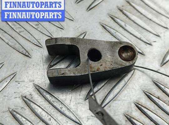 купить Скоба (кронштейн) крепления форсунки на Mercedes E-Class W210 (1995-2002)