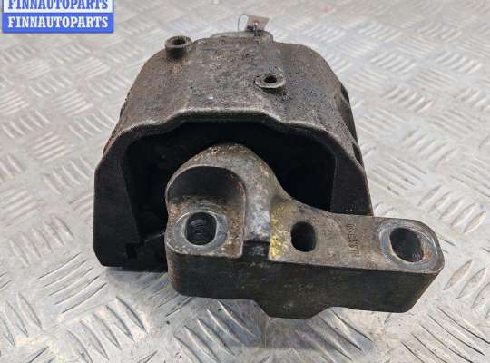 Подушка крепления двигателя VG2665095 на Volkswagen Bora