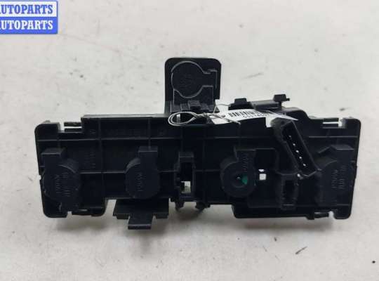 купить Плата фонаря заднего правого на Volkswagen Passat B5+ (GP)