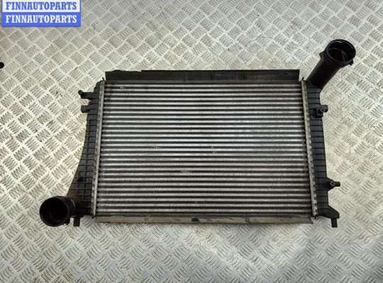 Купить Радиатор интеркулера на Volkswagen Passat B6 Радиатор интеркулера VG2768219 на Volkswagen Passat B6