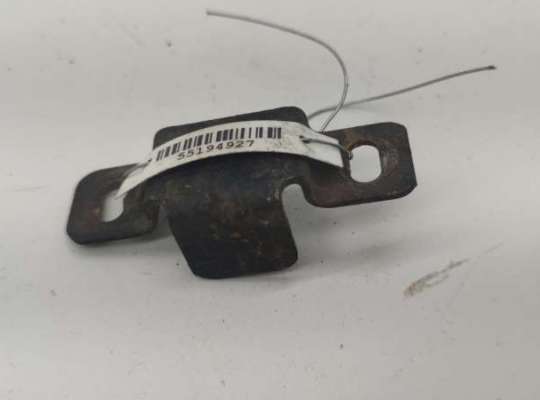 купить Кронштейн радиатора на Audi A6 C5 (1997-2005)