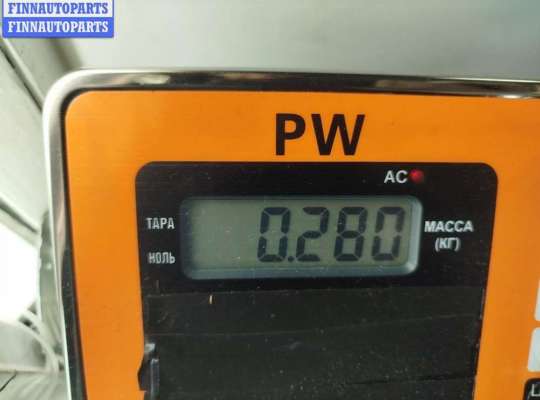 купить Решётка (заглушка) в бампер на Volkswagen Caddy (2004-2010)