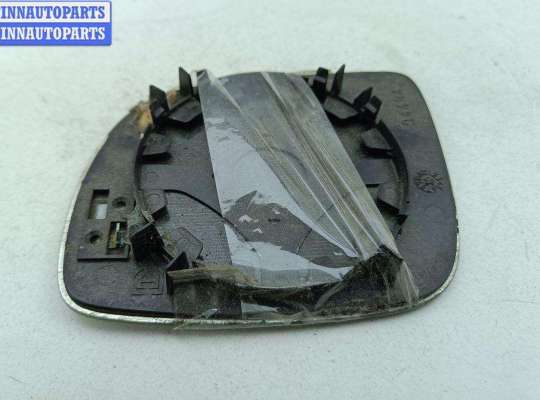 купить Стекло зеркала наружного правого на Volkswagen Passat B5