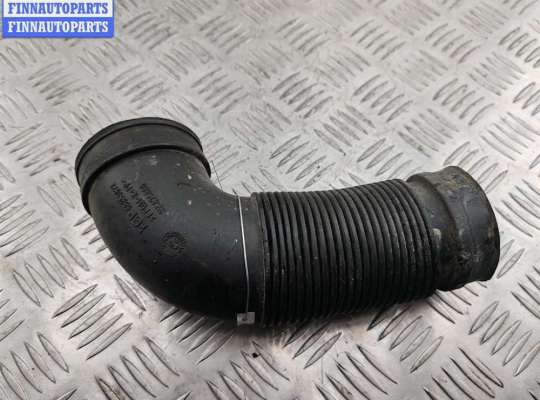 Гофра (патрубок) воздушного фильтра на Opel Astra H / Classic