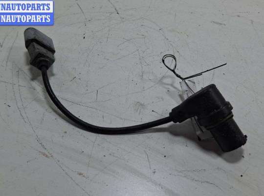 Датчик коленвала на Volkswagen Golf V (1K)