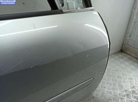 купить Дверь боковая передняя правая на Renault Laguna III (2008-2015)