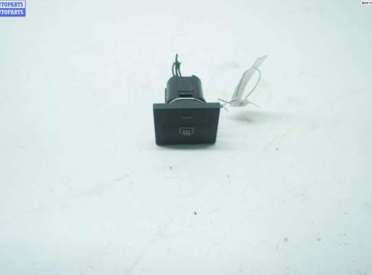 Кнопка обогрева заднего стекла FO1288918 на Ford Focus II (2004-2011)