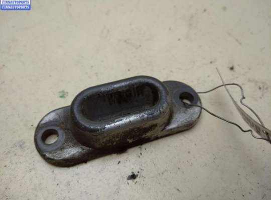 купить Ответная часть (скоба) замка двери на Mercedes Vito-1 W638 (1996-2003)