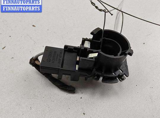 купить Патрон лампы фонаря на Audi A6 C5 (1997-2005)