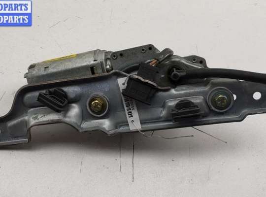 купить Двигатель стеклоочистителя заднего (моторчик дворников) на Volkswagen Golf-3