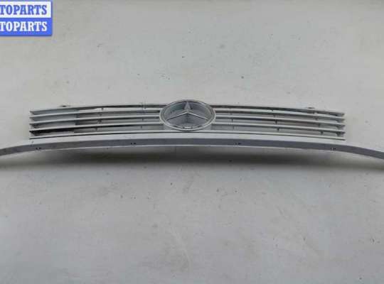 Решетка радиатора MB1692280 на Mercedes Vito-1 W638 (1996-2003)