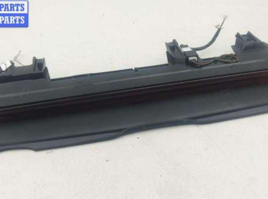 Фонарь (стоп-сигнал) центральный