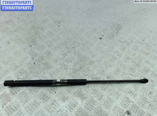 Амортизатор капота VG1423129 на Volkswagen Golf-4