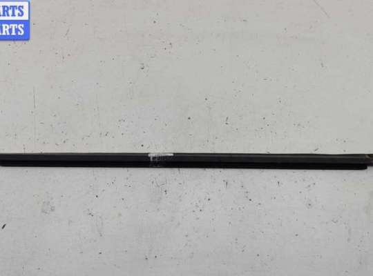 Молдинг стекла двери передней правой наружный FO2214794 на Ford Mondeo III (2000-2007)