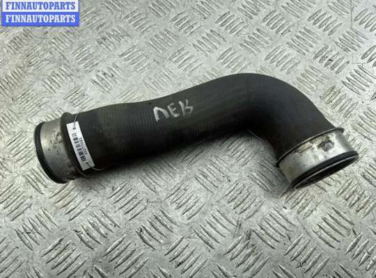 Патрубок интеркулера VG2725781 на Volkswagen Passat B6