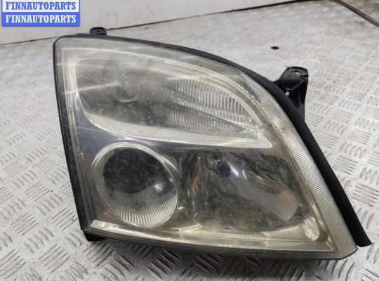 Фара правая OP2437744 на Opel Vectra C (2002-2008)