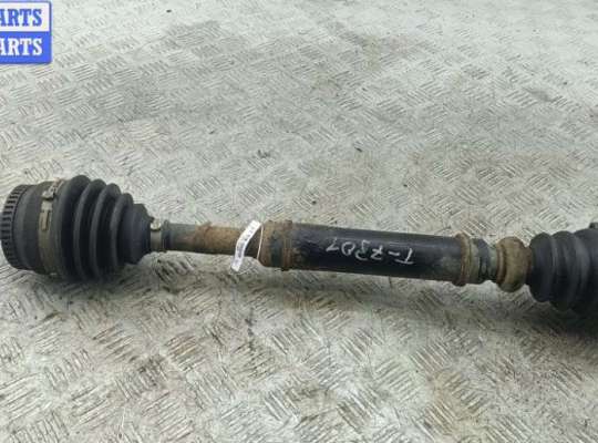 купить Полуось передняя левая на Volkswagen Passat B5