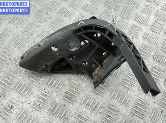 купить Кронштейн бампера переднего на Audi A6 C5 (1997-2005)