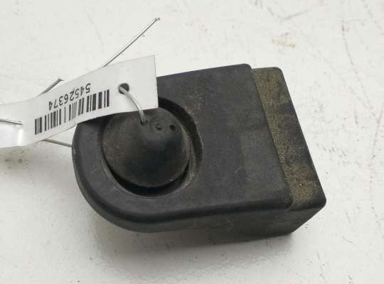 Купить Кронштейн радиатора на Peugeot 307 Кронштейн радиатора PG885186 на Peugeot 307