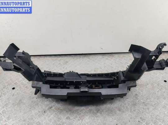 купить Рамка передняя (панель кузовная, телевизор) на Renault Scenic II (2003-2009)